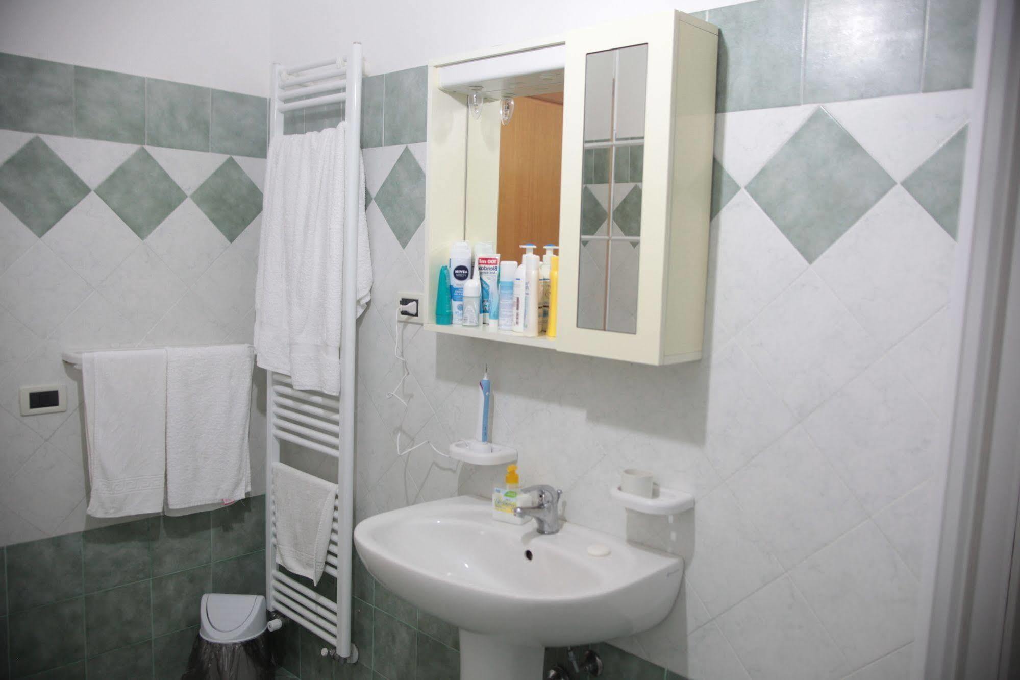 B & B Korello Gasponi Екстер'єр фото